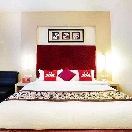 Zen Rooms Near Bcs Mall Penuin Batam Eksteriør billede